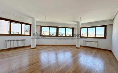 Living room of Flat for sale in Ourense Capital   with Heating and Balcony