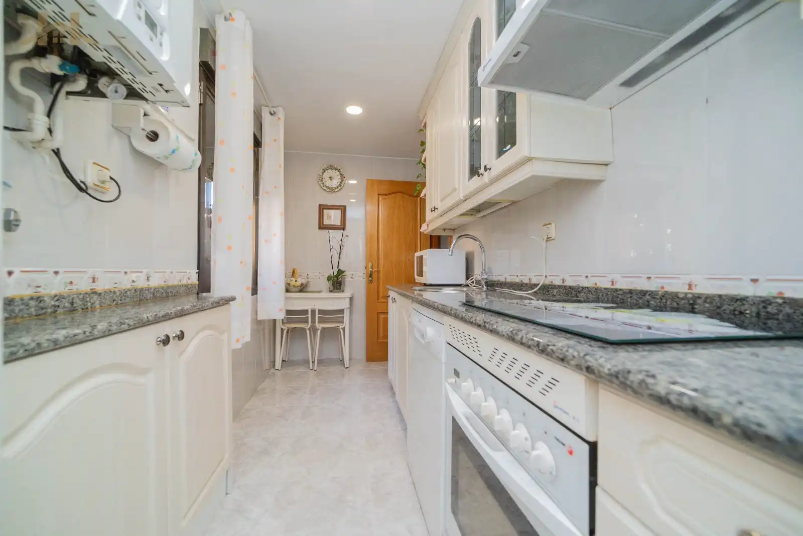Cocina de Casa adosada en venta en Villaviciosa de Odón con Aire acondicionado, Terraza y Trastero