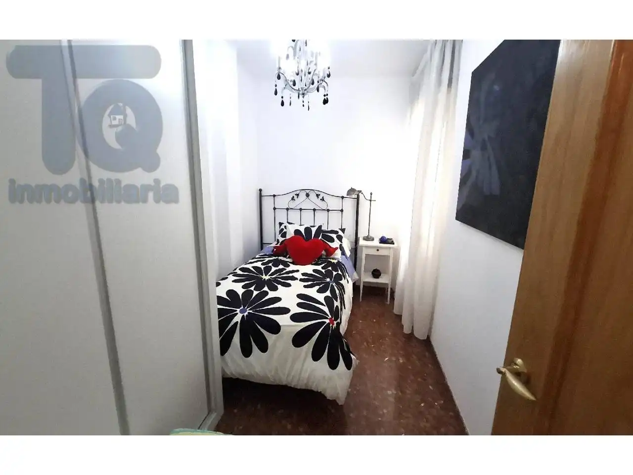 Bedroom of Flat for sale in Granada  with Heating and Alarm