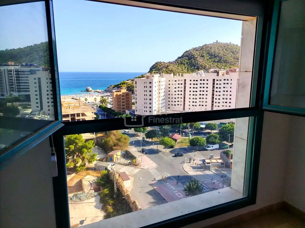 Vista exterior de Apartament en venda en Benidorm amb Terrassa i Alarma
