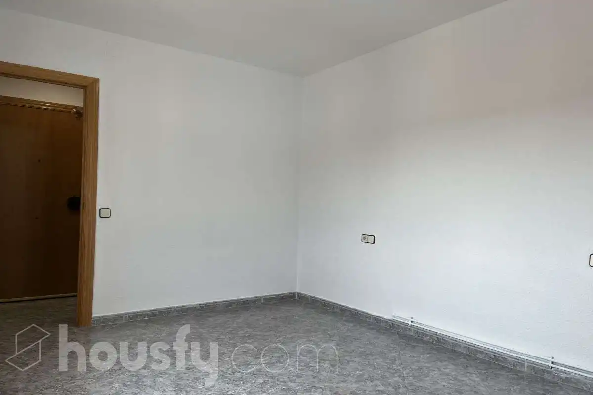 Bedroom of Attic for sale in Santa Margarida de Montbui  with Air Conditioner, Heating and Terrace