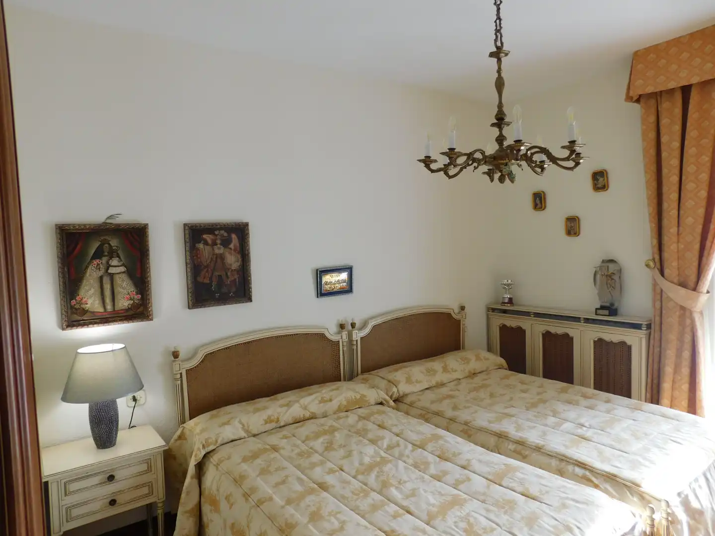 Piso con ascensor en venta en Calle del Monasterio de Urdax 17, imagen 15