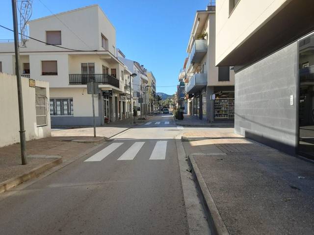 Local comercial en Venta en  Carrer Castellar en Carboneres - La Farella