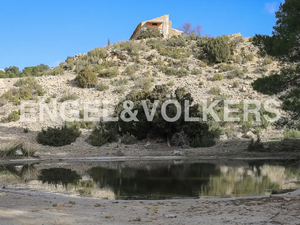 Finca rústica en venda en Ayora amb Calefacció, Jardí privat i Terrassa