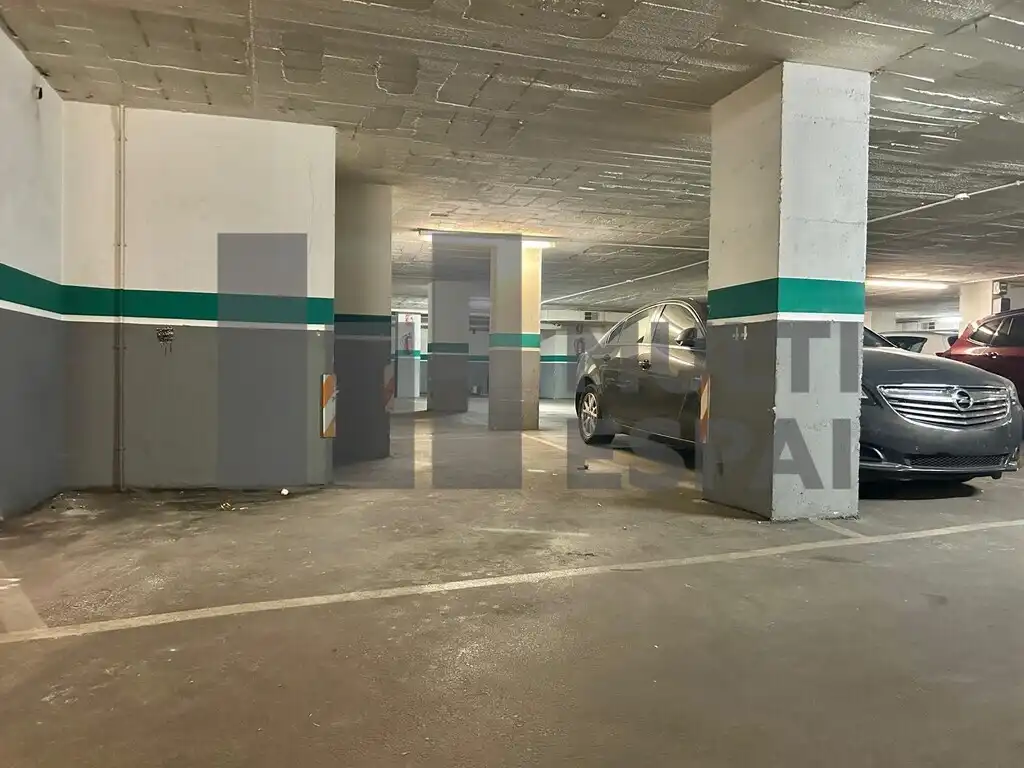 Einzelparkplatz mit Aufzug zum Verkauf in Travessera de les Corts, imagen 2