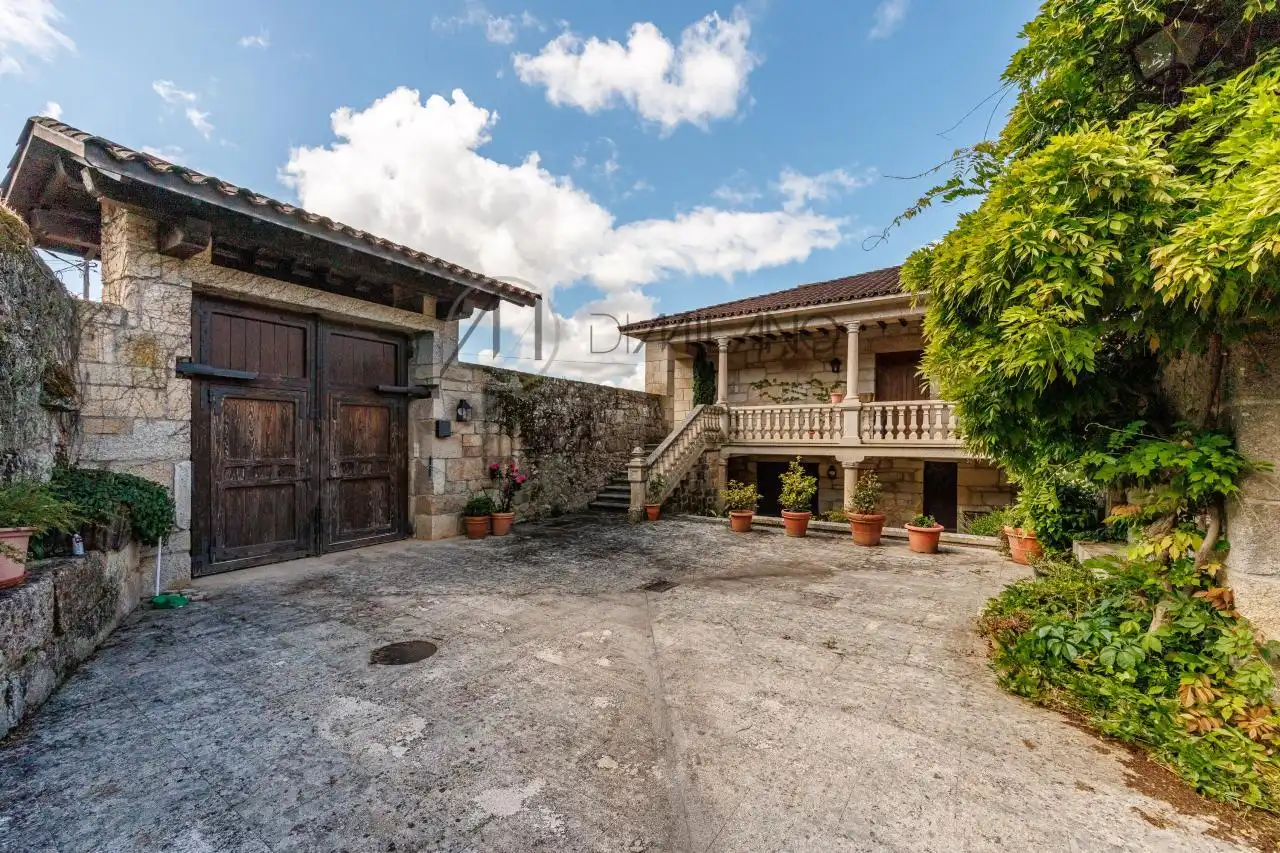 Vista exterior de Finca rústica en venta en Verín con Calefacción, Jardín privado y Parquet