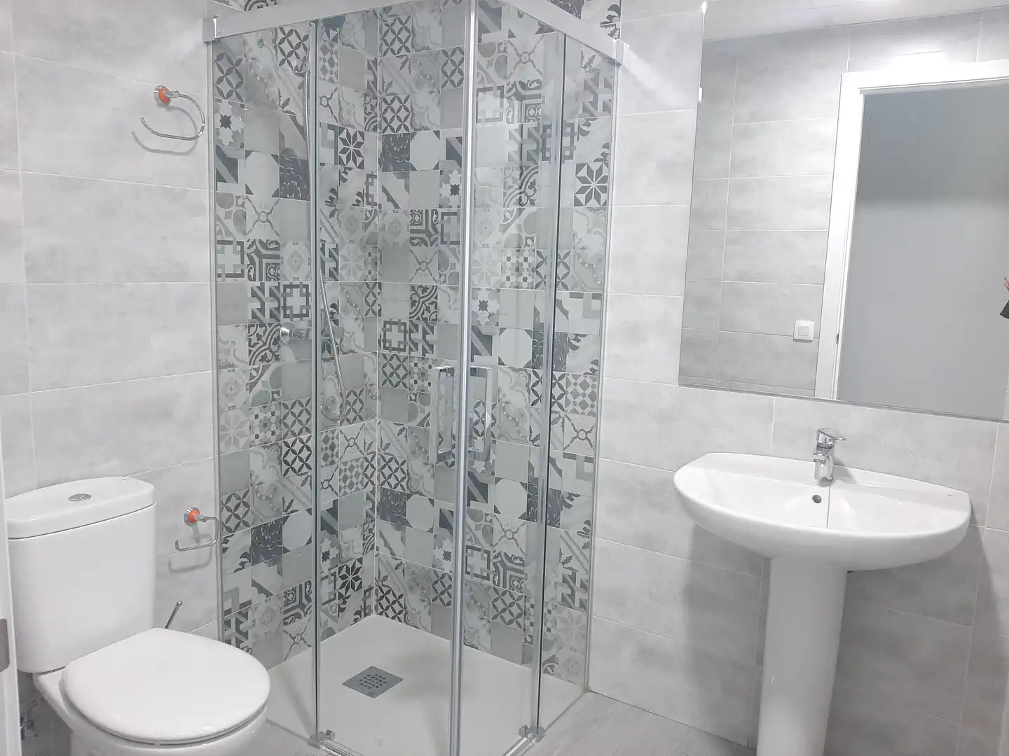 Badezimmer von Wohnung zur Miete in La Rinconada mit Klimaanlage, Heizung und Terrasse