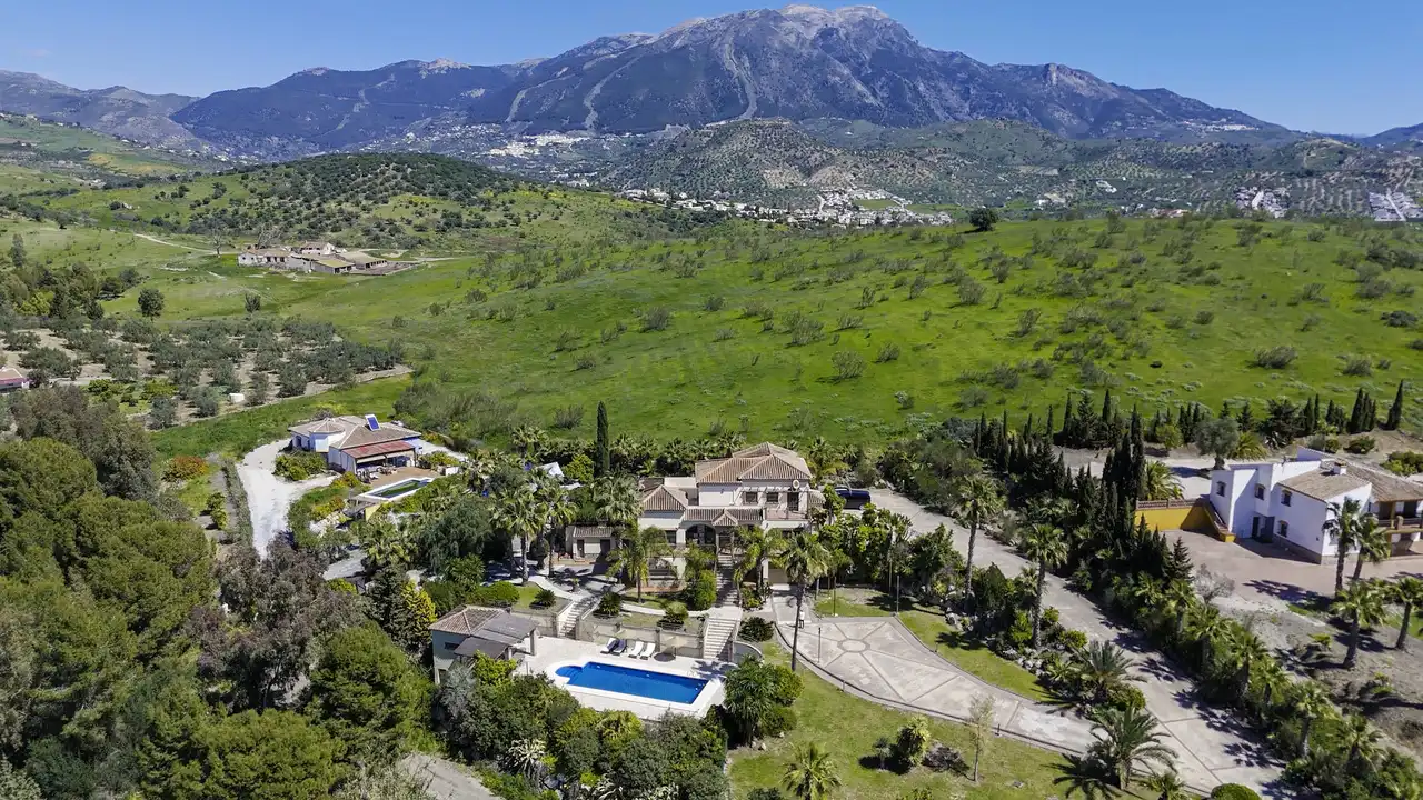 Exterior view of Houses for sale in Viñuela  with Air Conditioner, Terrace and Swimming Pool