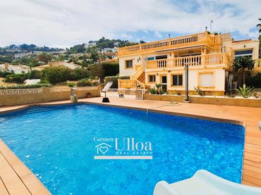 Chalet en venta en Calle AVELLANO