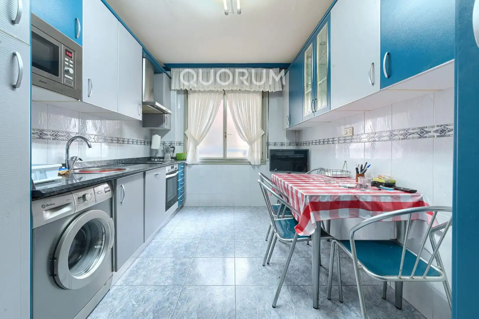 Cocina de Piso en venta en Basauri  con Calefacción, Terraza y Amueblado