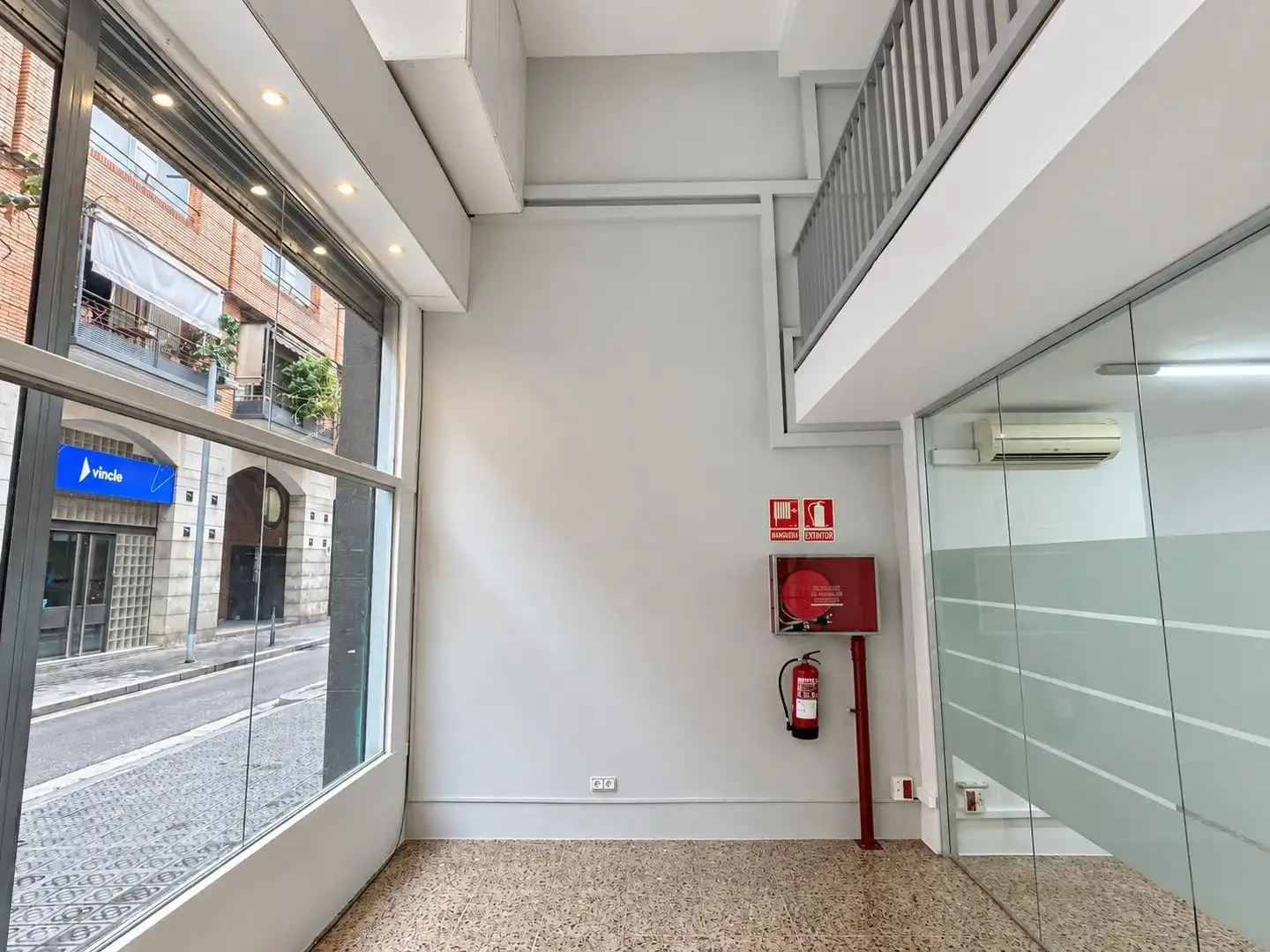 Oficina de alquiler en Les Corts