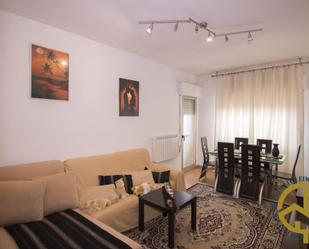 Living room of Flat for sale in Los Navalmorales