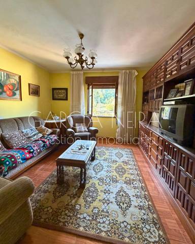 Piso en Venta en Carretera General Bárzana, 43 en Quirós