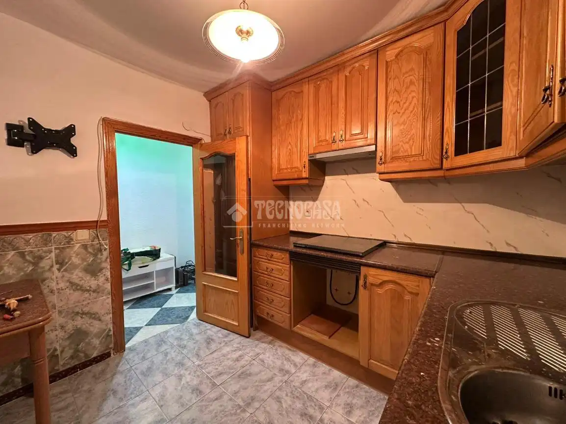 Kitchen of Flat for sale in Alcalá de Henares