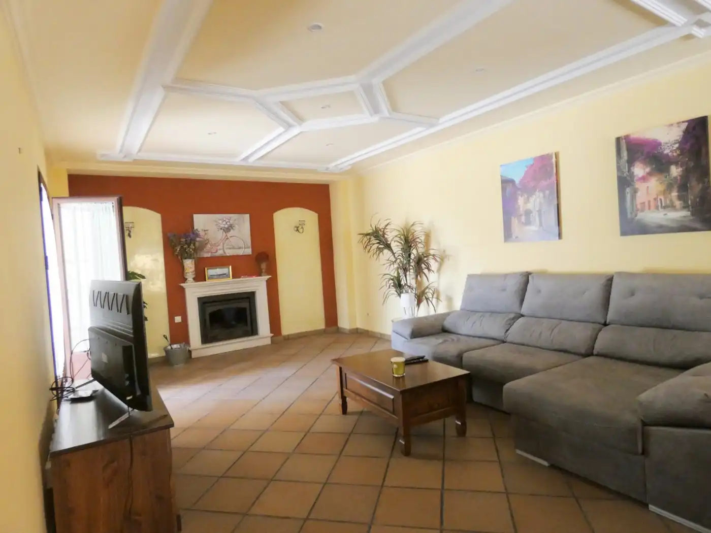 Living room of Houses for sale in Chiclana de la Frontera  with Air Conditioner, Private garden and Terrace
