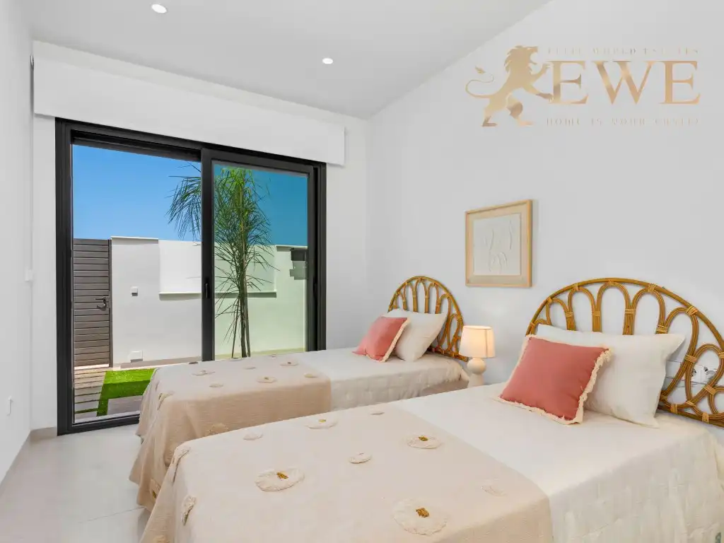 House for sale in Calle Arturo Perez Reverte, imagen 23