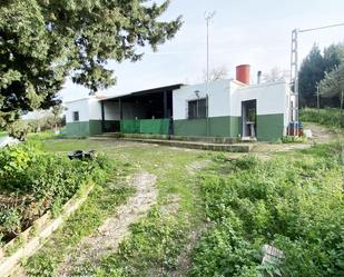 Vista exterior de Casa o xalet en venda en Alcalá de los Gazules amb Calefacció, Jardí privat i Terrassa