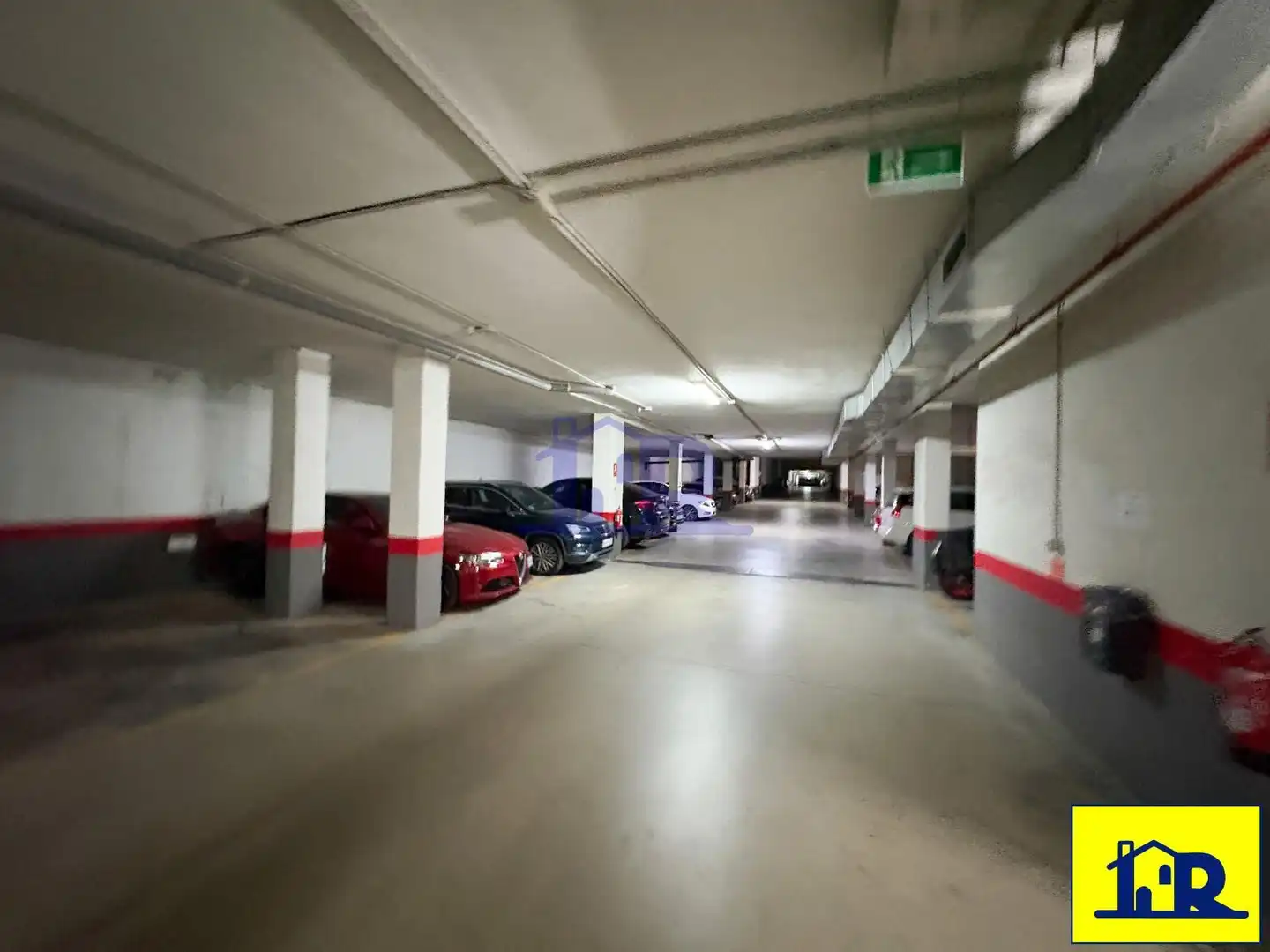Parking de Piso en venta en Cuenca con Calefacción, Trastero y Piscina