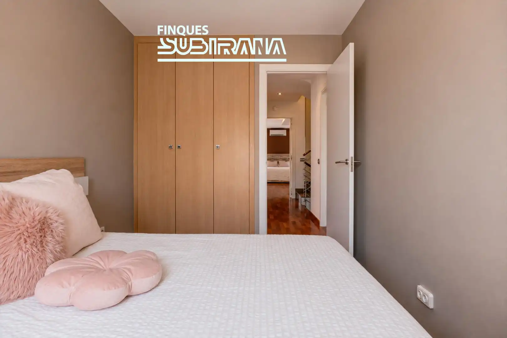 Habitación de Casa o chalet en venta en Vilanova del Camí con Aire acondicionado, Calefacción y Jardín privado