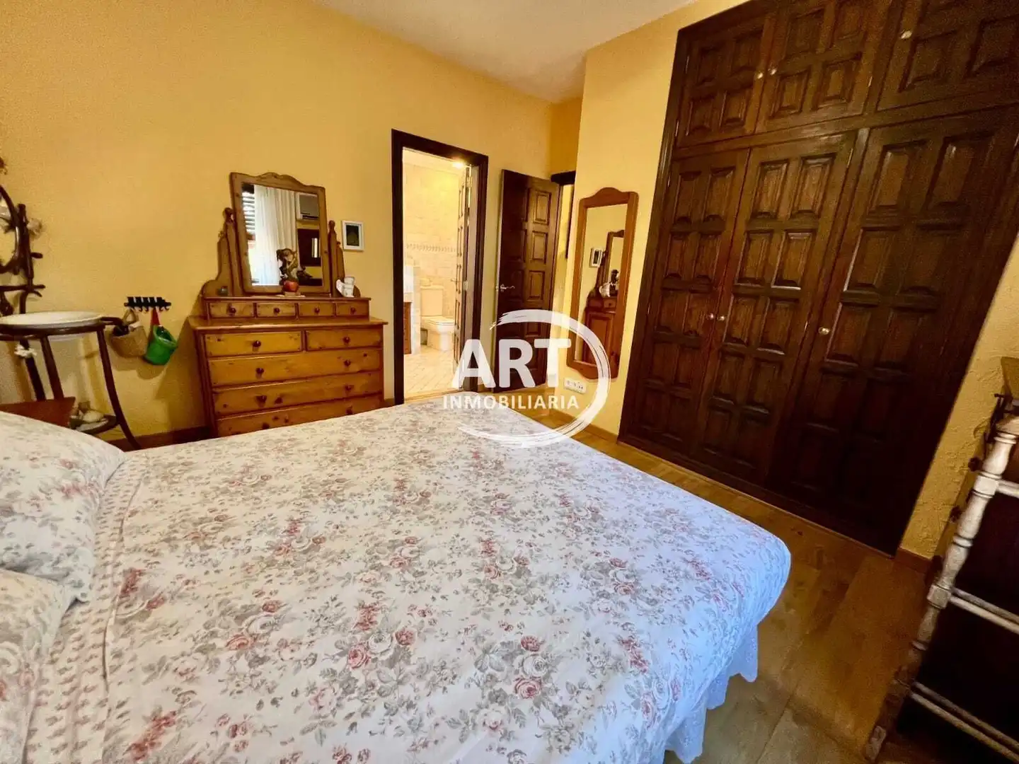 Bedroom of Houses for sale in L'Eliana  with Air Conditioner, Heating and Private garden