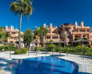 Exterior view of Flat to rent in Estepona  with Air Conditioner, Heating and Terrace