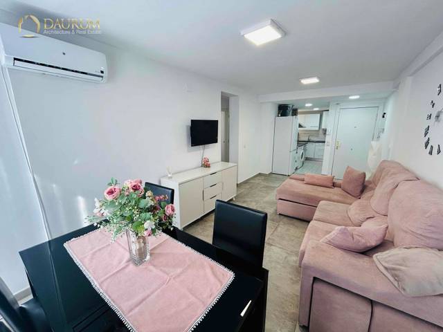 Piso en Venta en Soldado Muñoz Cañero en Girón - Las Delicias