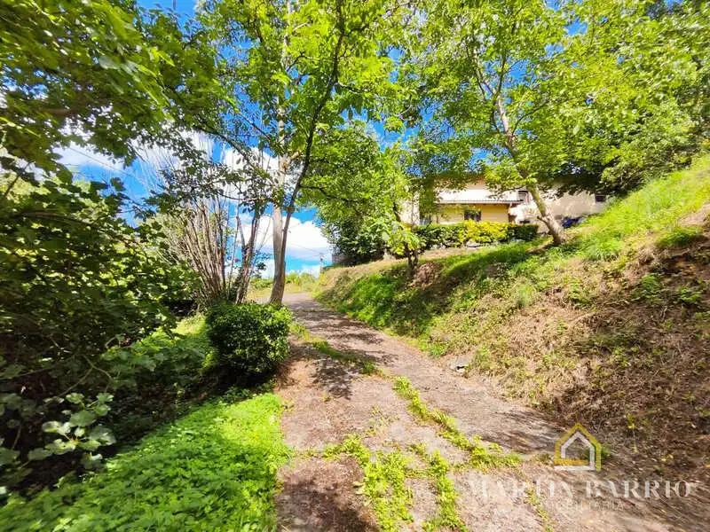 Vista exterior de Casa o xalet en venda en Galdames amb Jardí privat, Terrassa i Traster