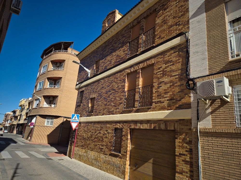 Vista exterior de Casa o xalet en venda en  Albacete Capital amb Calefacció, Terrassa i Traster