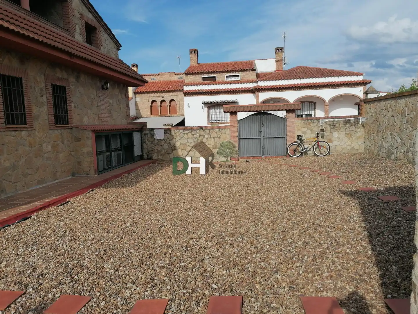 Vista exterior de Casa o chalet en venta en Torrejón el Rubio con Aire acondicionado, Calefacción y Terraza