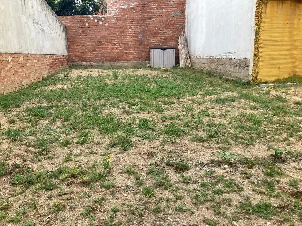 Terreny residencial en venda a Calle Romero Torres