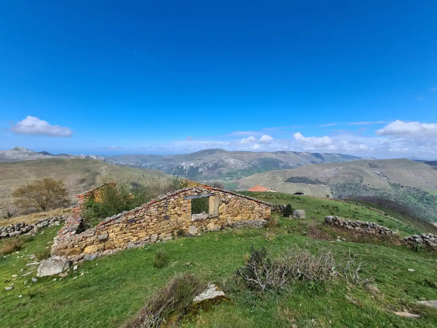 Vista exterior de Casa o xalet en venda en Rionansa amb Jardí privat