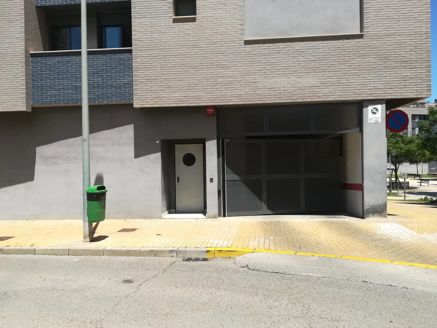 Parking with lift for sale in Joaquin Garcia Girona, imagen 7