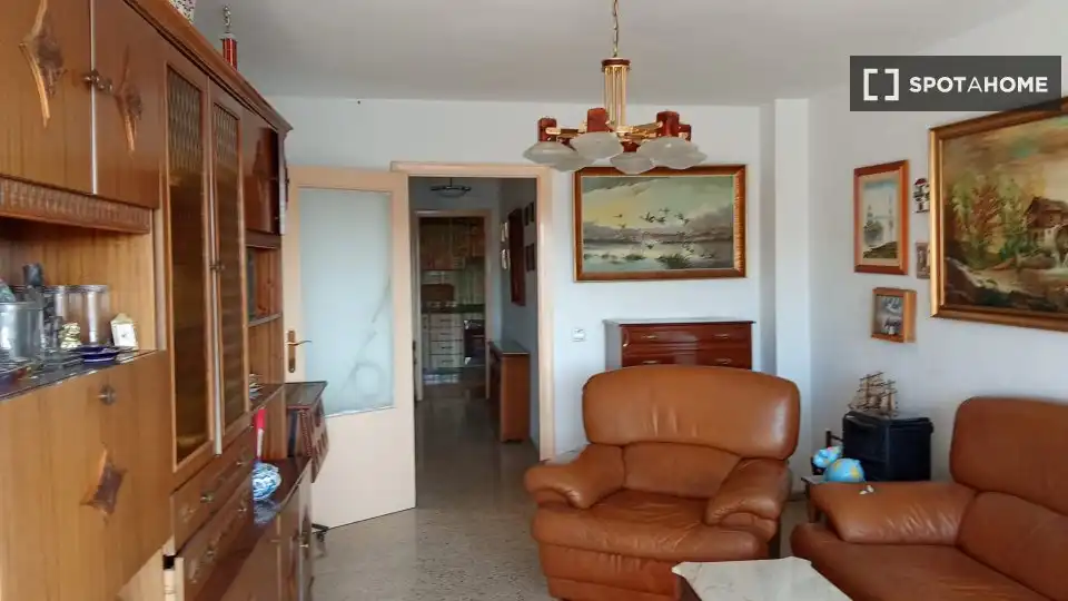 Room in La Princesa