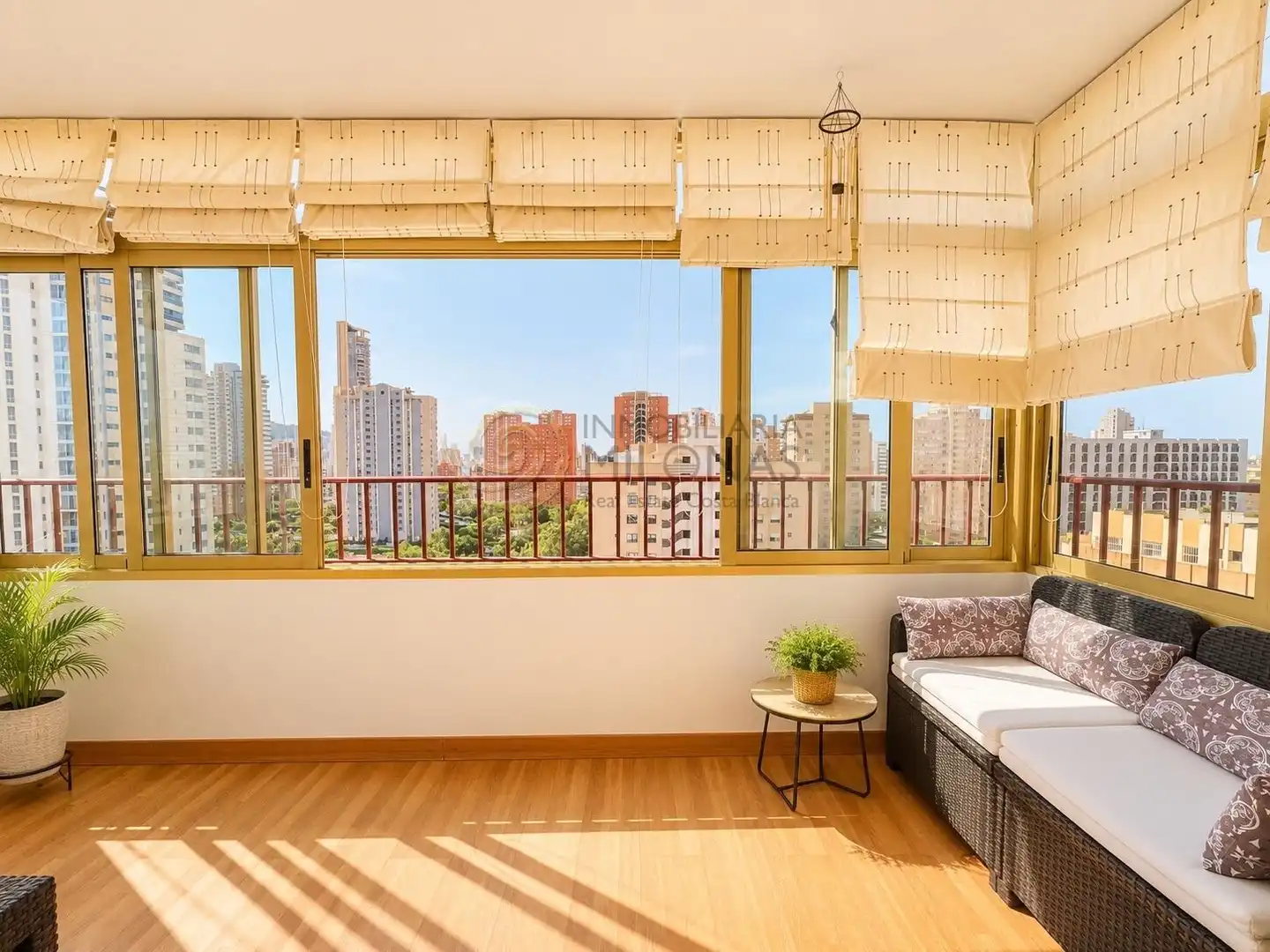 Terrassa de Apartament en venda en Benidorm amb Moblat
