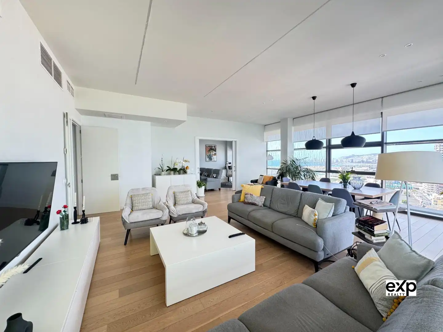 Sala d'estar de Dúplex en venda en Las Palmas de Gran Canaria amb Aire condicionat, Traster i Moblat