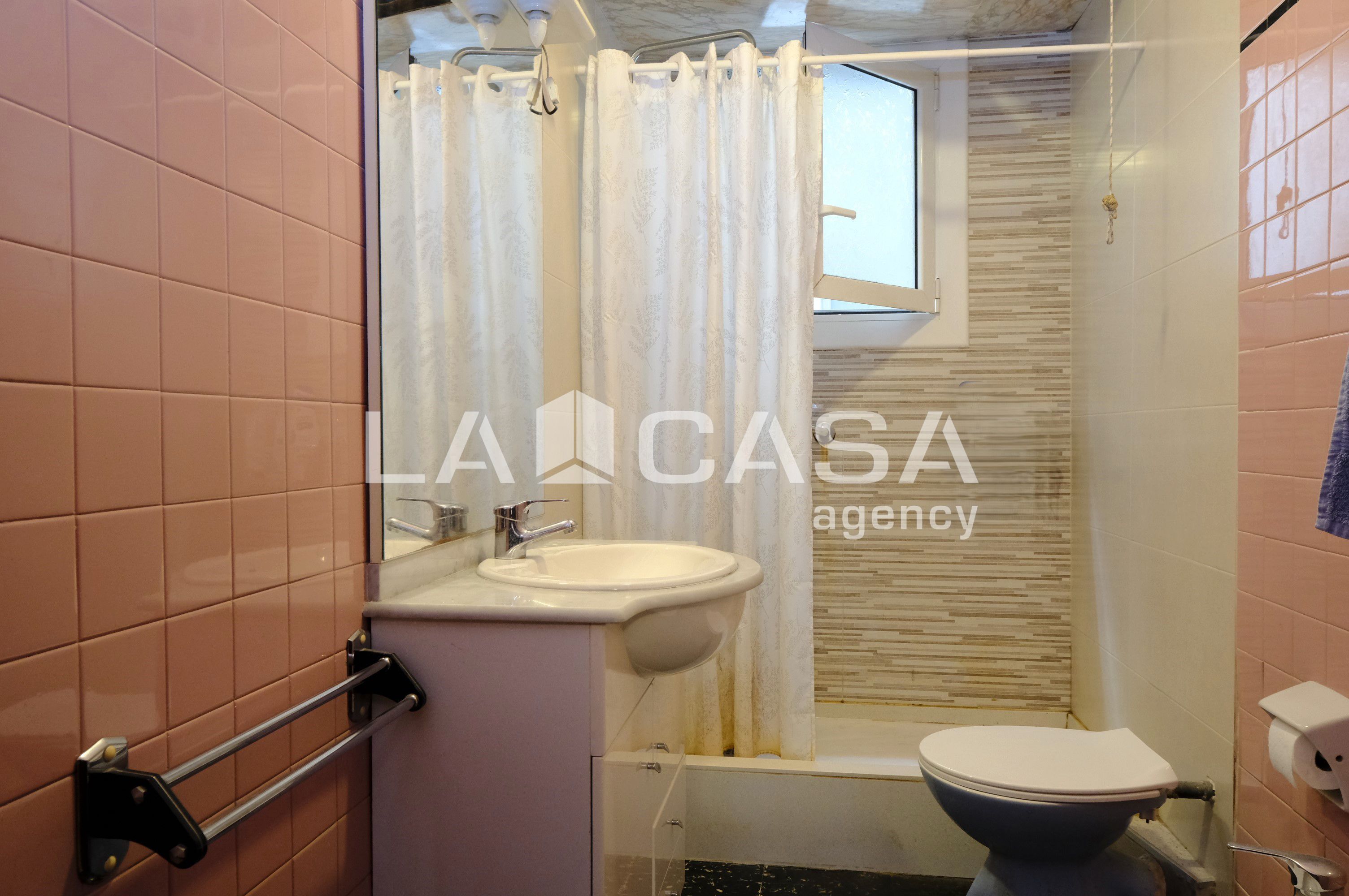 Baño de Piso en venta en  Barcelona Capital con Aire acondicionado y Calefacción