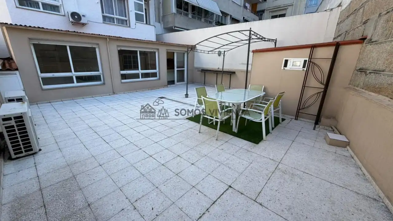 Appartamento con ascensore in vendita a Centro