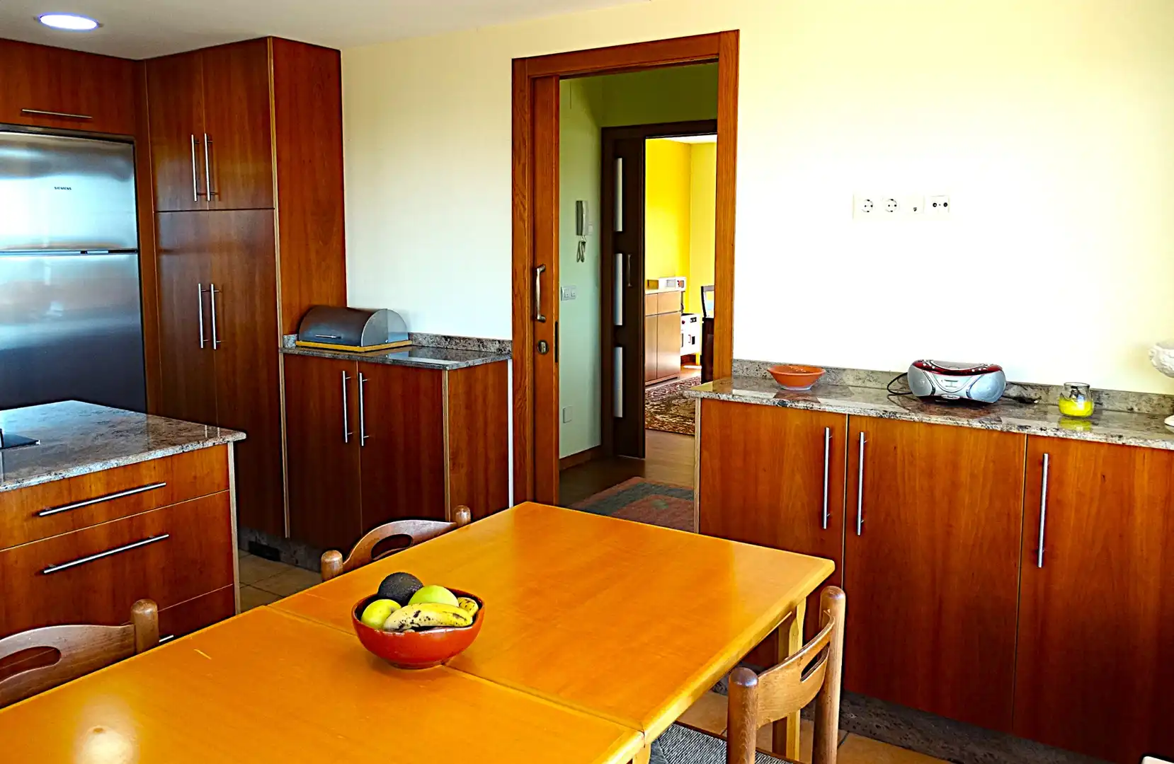 Cuina de Casa o xalet en venda en Miño amb Calefacció, Parquet i Terrassa