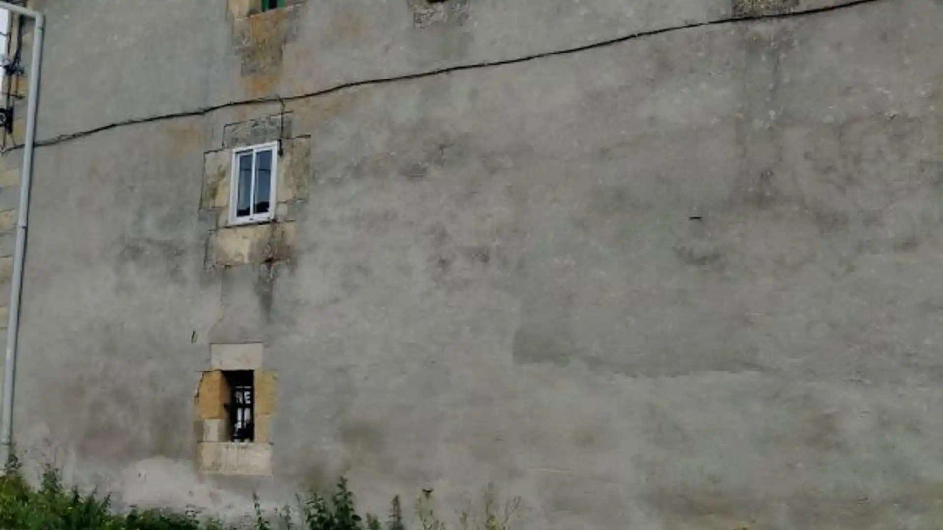 Exterior view of Houses for sale in Valle de Tobalina