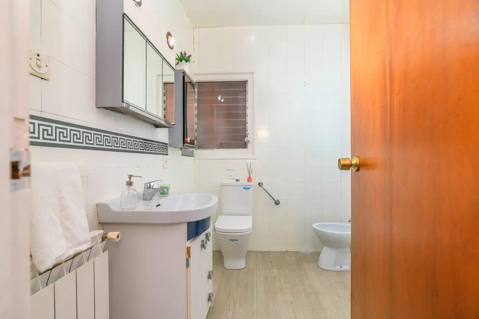 Baño de Piso en venta en Viladecans con Calefacción, Terraza y Balcón