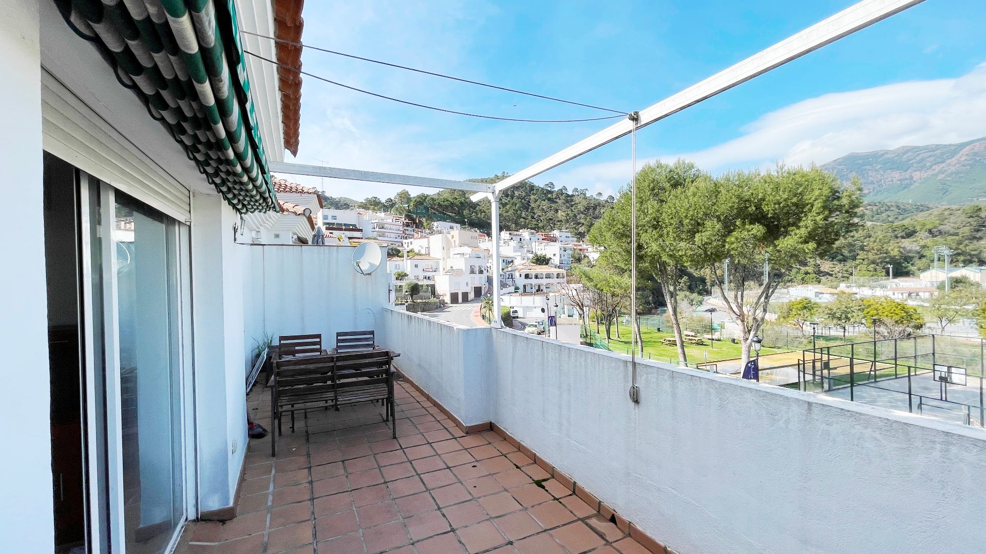 Terrassa de Àtic en venda en Benahavís amb Aire condicionat, Terrassa i Traster