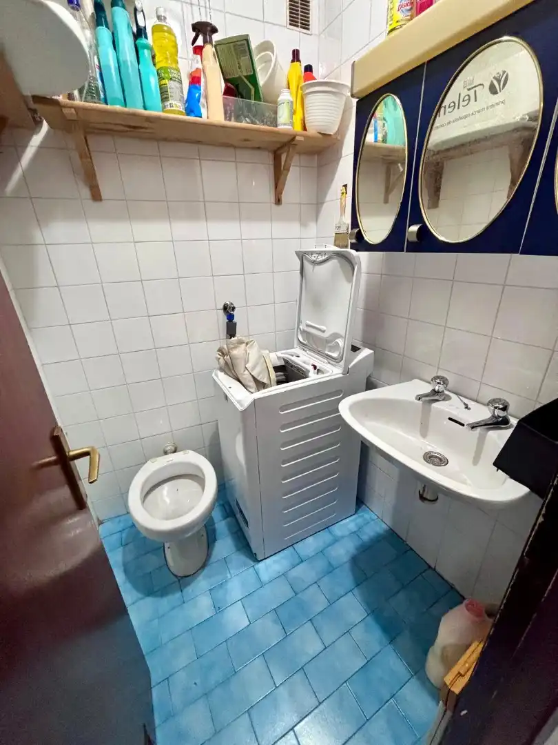 Baño de Piso en venta en Gijón  con Calefacción, Parquet y Amueblado