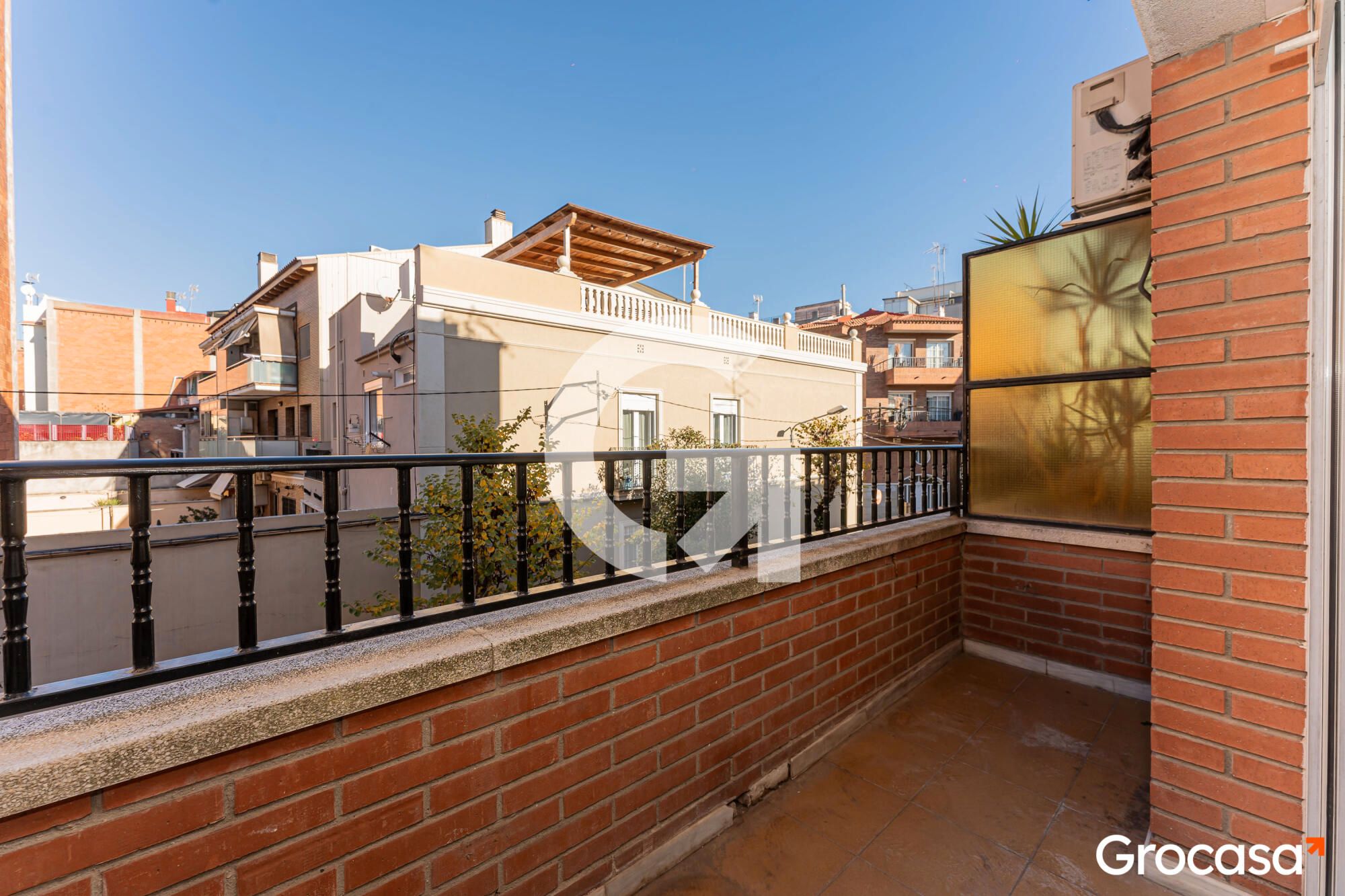Terrace of Single-family semi-detached for sale in Cornellà de Llobregat  with Terrace and Balcony