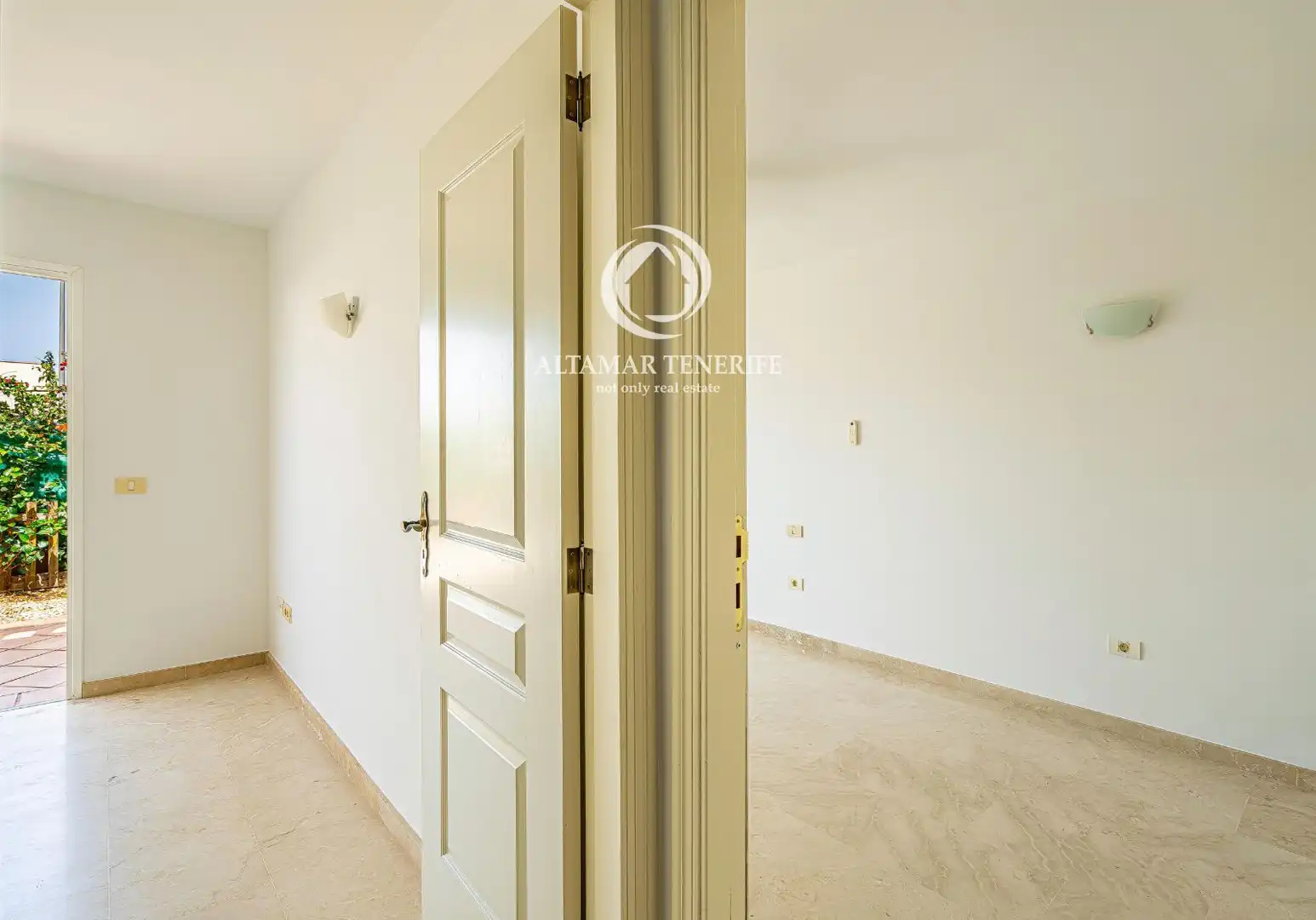 Apartamento en venta en Arona con Jardín privado, Terraza y Piscina