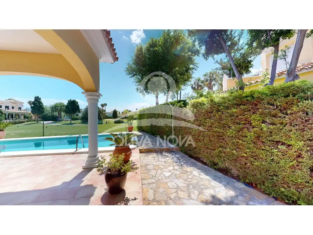 Vista exterior de Casa o chalet en venta en Oliva con Terraza y Piscina