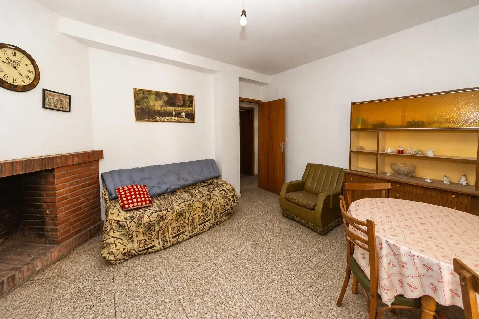 Sala d'estar de Casa adosada en venda en Jérez del Marquesado