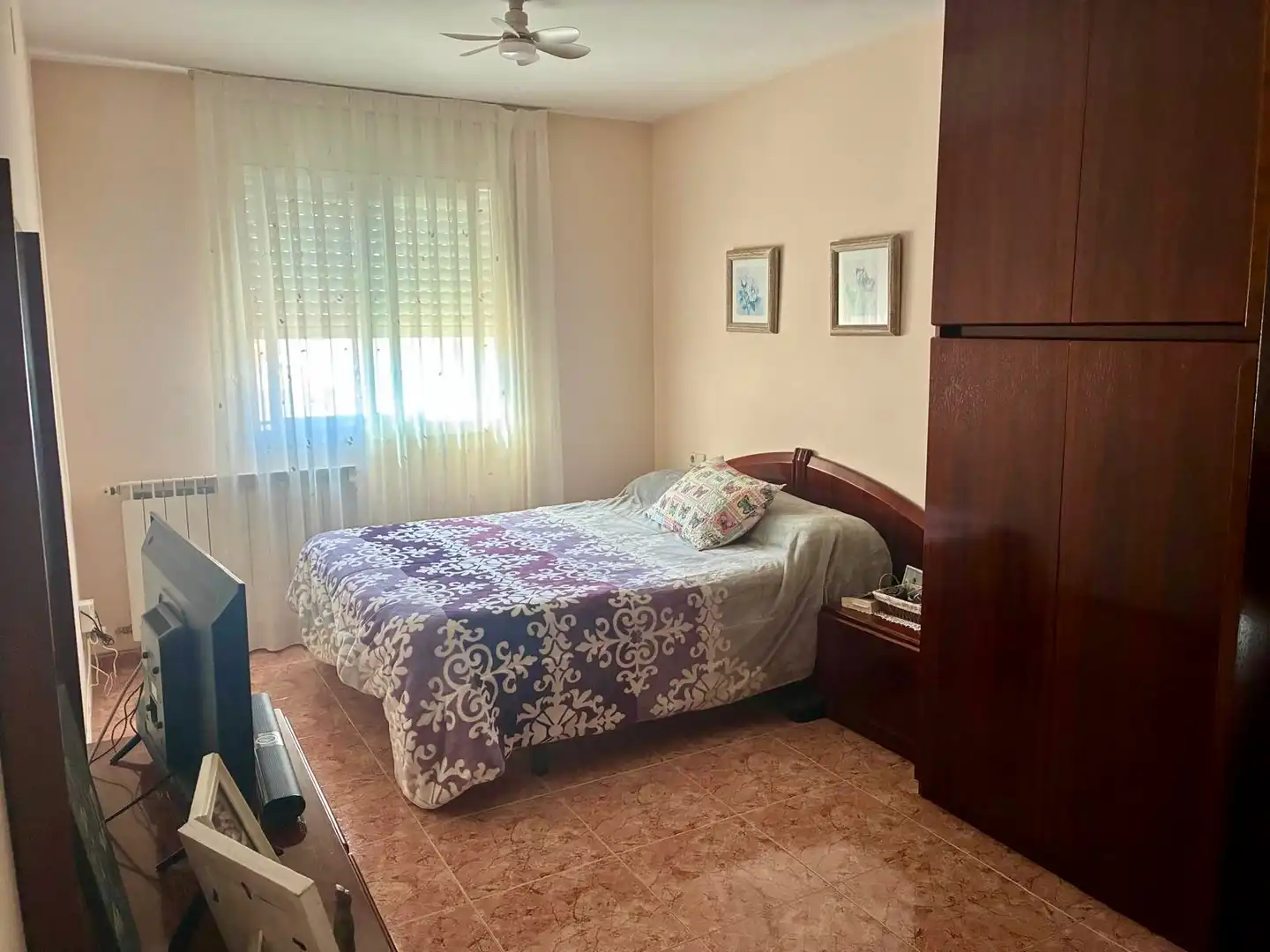 Schlafzimmer von Einfamilien-Reihenhaus zum Verkauf in Canet de Mar mit Heizung, Terrasse und Ofen