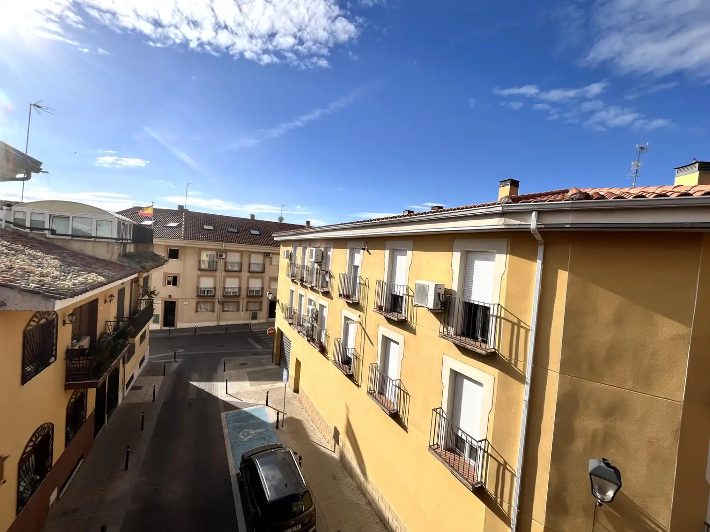 Vista exterior de Dúplex en venta en Illescas con Calefacción, Trastero y Balcón