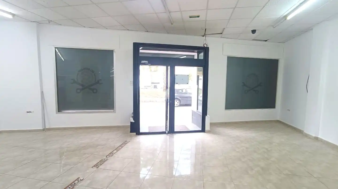 Business premises for sale in Doctor Artero Guirao, imagen 3