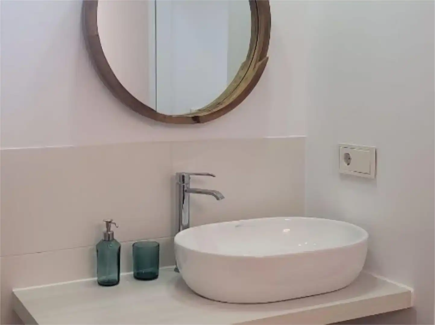 Badezimmer von Wohnung zur Miete in Altea mit Klimaanlage, Parkett und Möbliert